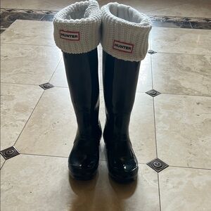 Hunter Tall Navy Rain Boots with White Knit Cuffs